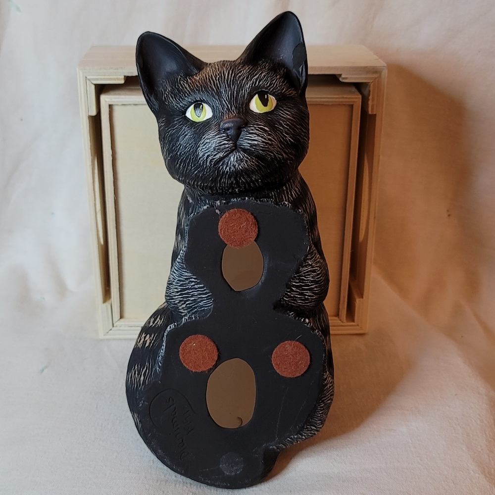 Vintage Handmade Handpainted Ceramic Cat Figurine Shelf Sitter